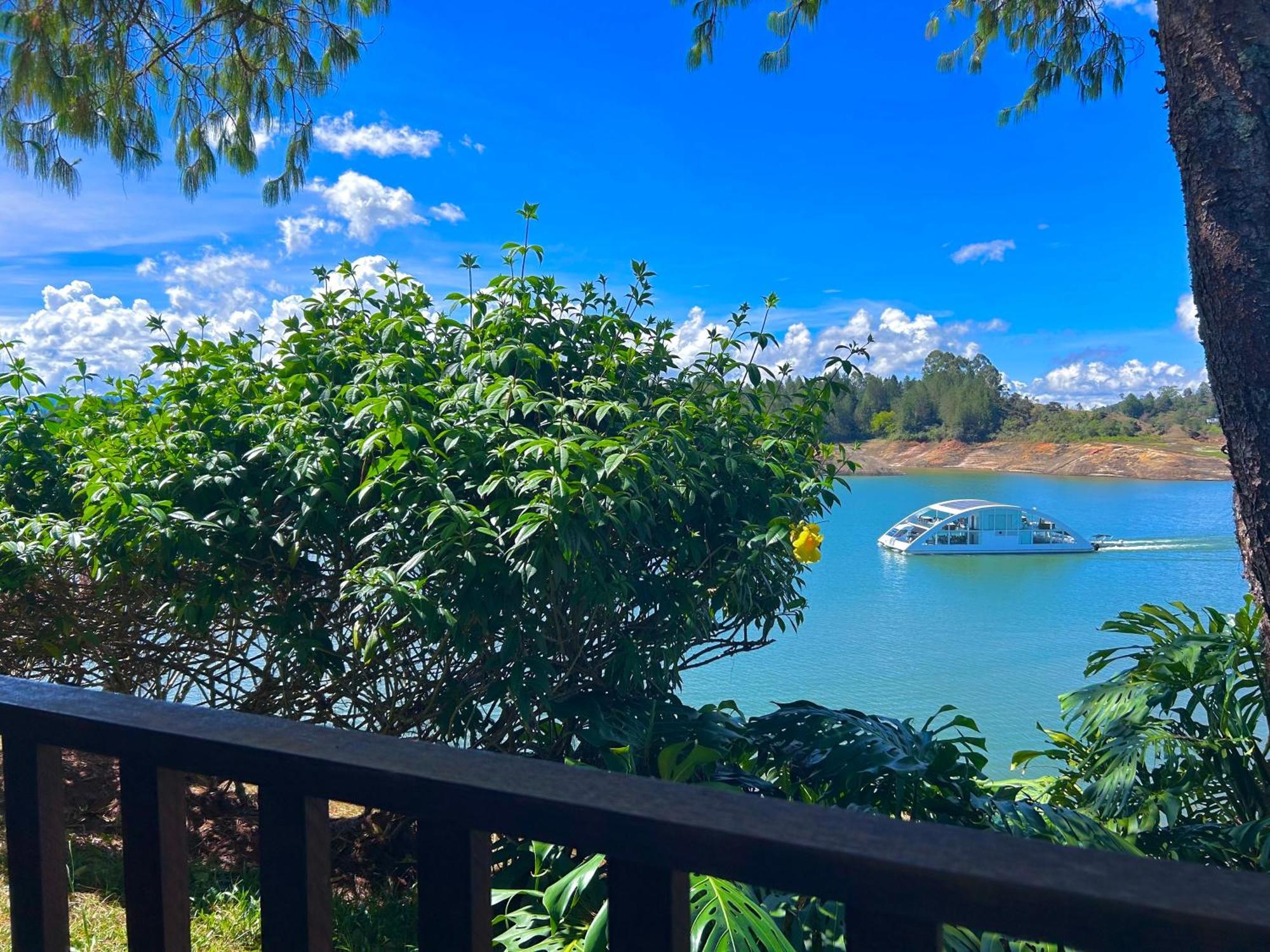 El Trebol Guest House Guatape Ngoại thất bức ảnh