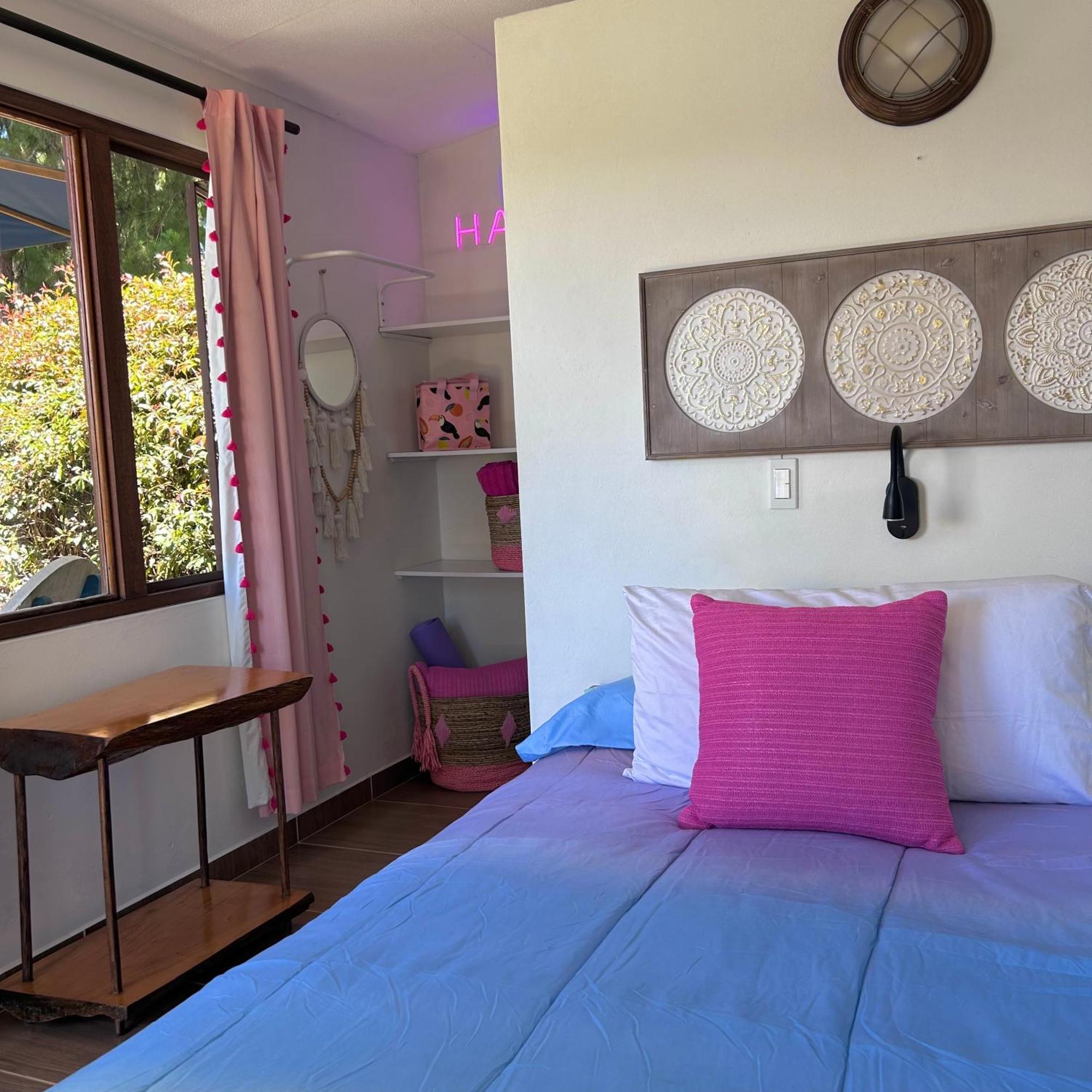 El Trebol Guest House Guatape Ngoại thất bức ảnh