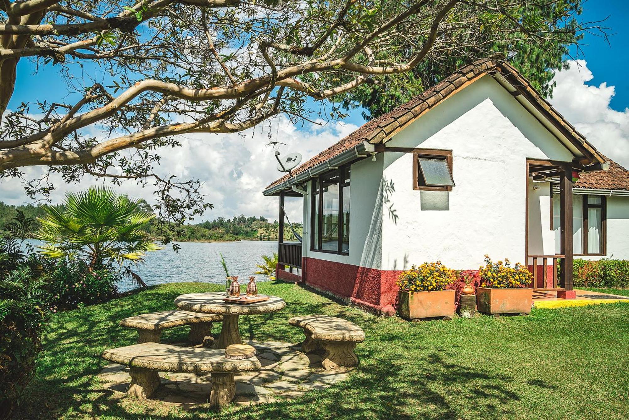 El Trebol Guest House Guatape Phòng bức ảnh